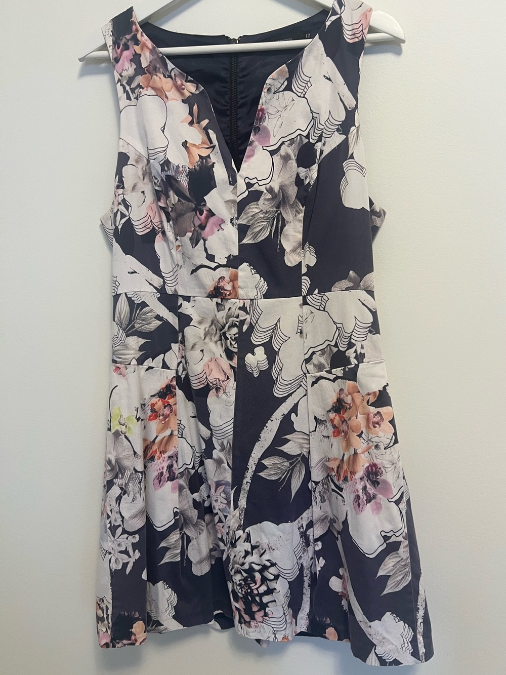 Navy Blue Floral V-Neck | Fit and Flare | Mini Dress | Size 8 | Workwear